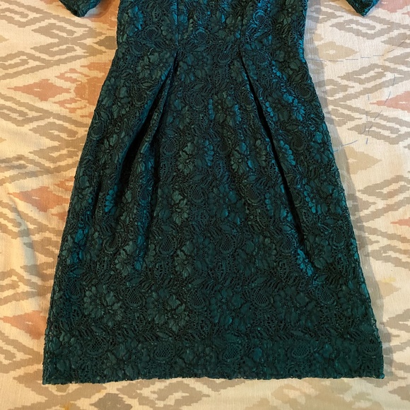 MODEST LACED DRESS - Picture 3 of 5